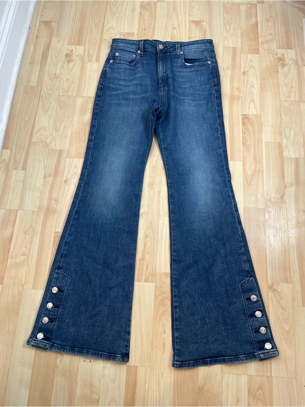 Michael Kors Womens Medium Wash High Rise Button Flare Jeans Size 8